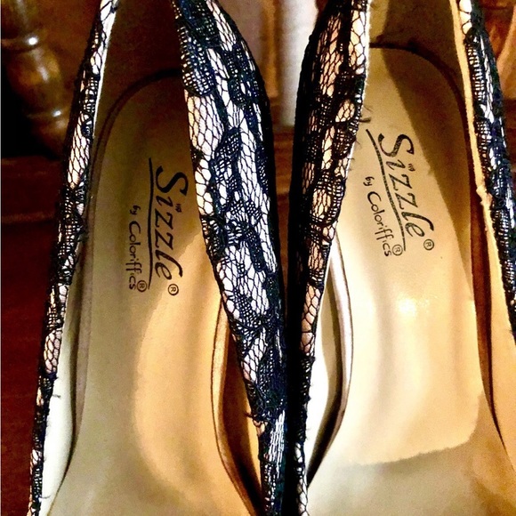 New NIB Coloriffics nude black lace heels size 6.5 - Picture 6 of 8